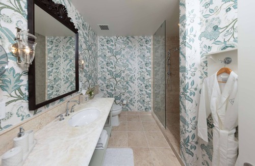 Duck Hotel | Outer Banks Oceanfront | Pool, Spa & Dining