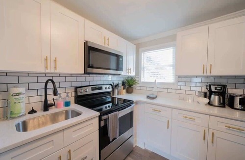 East Ocean View Apartment | OV Mosaic Suites - Serene