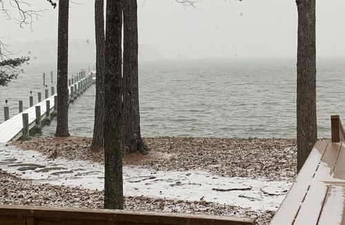 Sherwood House | Overlook on Dun's Cove - Luxury waterfront hideaway minutes from St. Michaels