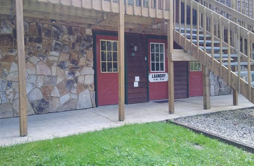 Edray Condo | Overlook Village at Snowshoe