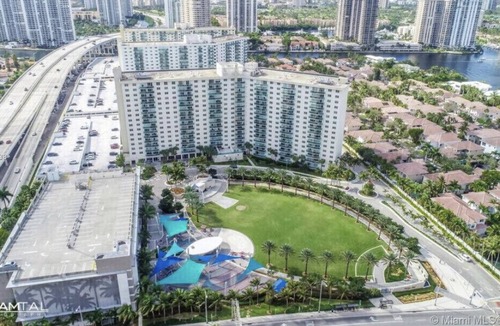 Sunny Isles Beach Condo | Oversized Condominium with many amenities. Steps to the beach and park