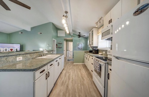 Deep Hole House | Oyster Bay Oasis by Seaside Vacations & Sales