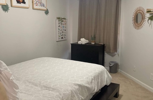 Franconia Condo | pacious 3bdrm/2bath near Metro DC/Alexandria