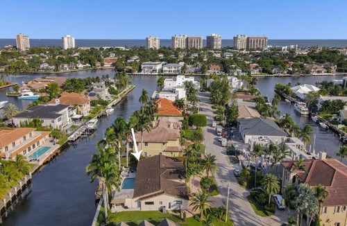 Bay Colony Villa | Palms by the Sea Villa