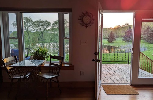 Harpersfield House | Panoramic Catskills Farmhouse and Spa