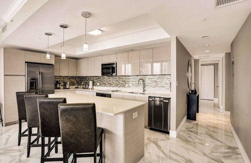 Hallandale Beach Condo | Panoramic Perfection: 3BR Breathtaking Water Views