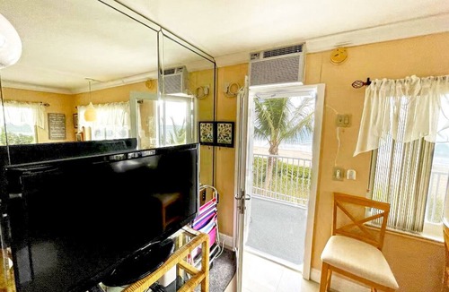 Bel Air Condo | Paradise awaits you with Ocean View & Heated Pool!