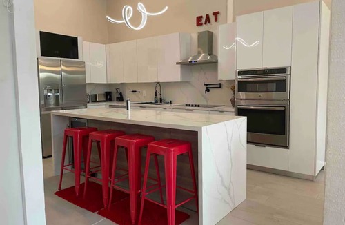 Lauderhill House | Paradise On The Lake 15-20mins from the beaches & FLL airport