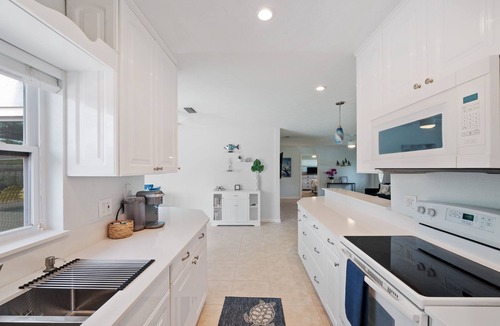 Tropic Palms House | Paradise Palms, our tropical oasis in Delray Beach and very close to Boca Raton!