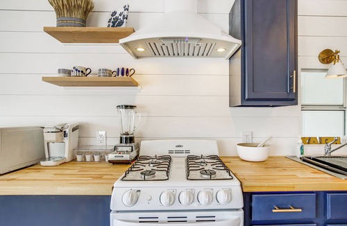 Ocean Pines Cottage | Patio, Pool Access! Coastal Ocean Pines Cottage