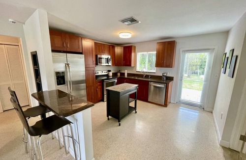Middle River Terrace House | Peaceful 2 bed 2 Bath Home Close to Wilton Manors