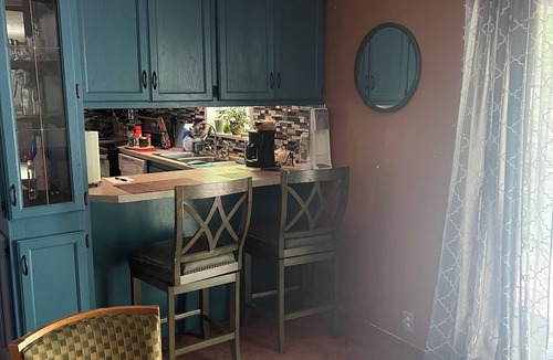 Northern House | Peaceful and Spacious mountain retreat. Full of amenities. Off grid yet close.