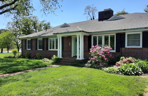 Cambridge House | Peaceful Cambridge Home on Jenkins Creek