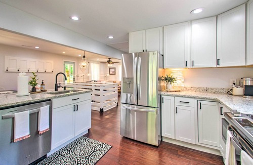 Afton Cottage | Peaceful farmhouse retreat near Nelson 151 featuring three king bedrooms, bright gathering spaces, and a relaxing countryside setting near wineries, hiking, and scenic Blue Ridge drives.