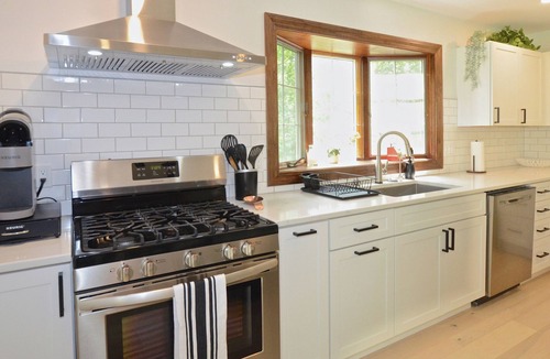 Boiceville House | Peaceful, Fun for Friends/Family - Amenities incl. Game Rm, Sauna, Fenced Yard