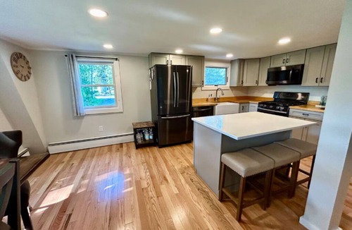 Rowley House | Peaceful Northshore Retreat in Rowley
