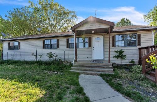 Barstow House | Peaceful Pet Friendly Chesapeake Escape