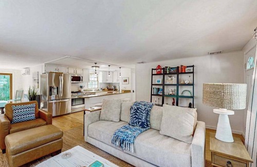 South Dennis House | Peaceful Retreat: dog friendly, close to beaches & town; yard w/patio&firepit