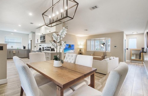Hollywood Hills Villa | Peaceful Retreat With A Pool 15 Min Away Beach