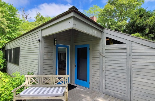 Wellfleet House | Peaceful & Spacious 2BD Retreat-A/C, Lovely Grounds, Enclosed Patio, Outdoor Shower
