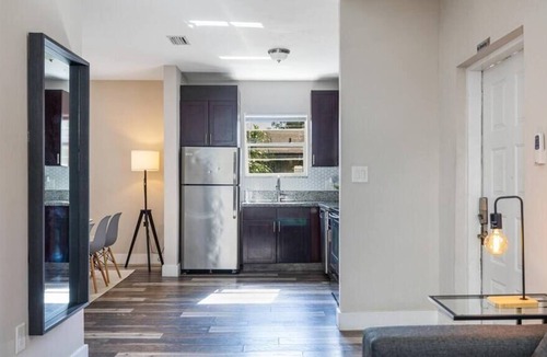 Poinciana Park Condo | Peaceful Suite Close To The City & Beach/Flat 5
