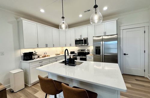 Rustburg House | Peaceful Townhome 12 Min to Liberty Sleeps 8 with Pool and Screened Porch
