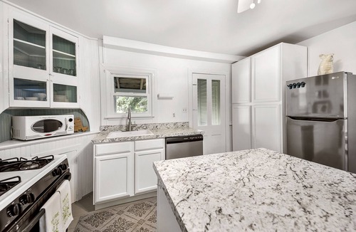 Compton House | Peaceful Waterfront Retreat for Bird Lovers- Close to DC