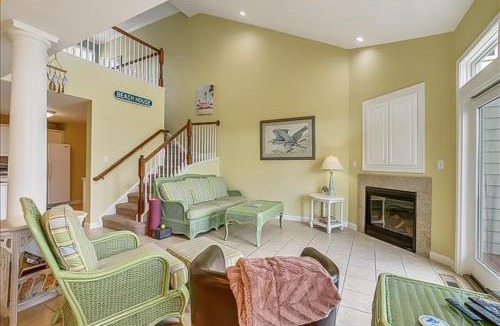 Midtown Ocean City House | Pelican Perch 102