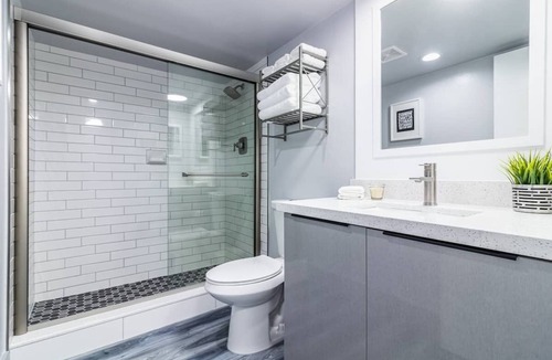 Pembroke Pines Condo | Pembroke Pines 2/2 condo, spacious, fully updated and family-friendly.
