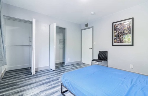 Pembroke Pines Condo | Pembroke Pines 2/2 condo, spacious, fully updated and family-friendly.