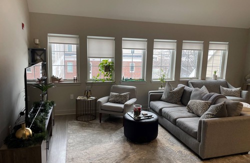 East Avenue Apartment | Pent House In The Neighborhood Of The Arts Overlooking The George Eastman House