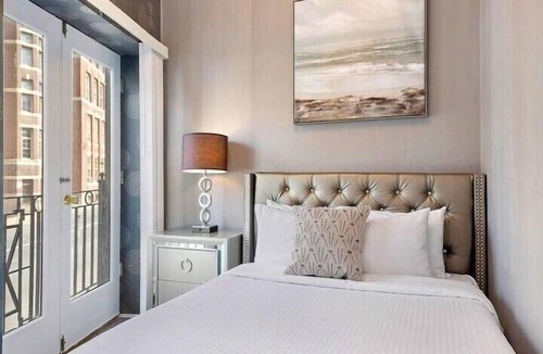 Bay Village Apartment | Perfect location Sleeps 3
