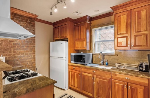 Historic Downtown Apartment | Perfect Stay. Up to 6 persons. 3-bedrooms apartment