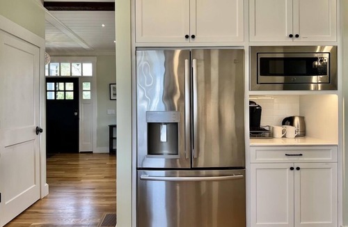 West Dennis House | Perfectly Located West Dennis Retreat w/Gym and Yoga Studio RPAM027