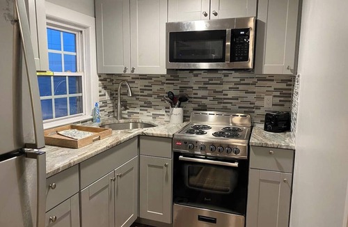 Dennis Port Condo | Pet Friendly, 2 BDR condo across from Glendon Beach!