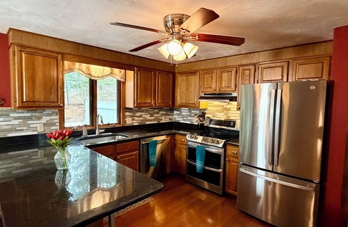 Yarmouth Port House | Pet Friendly, 3 Bedroom, 2.5 Bath Sleeps 7, Yarmouth Port Home. With 2 Kayaks