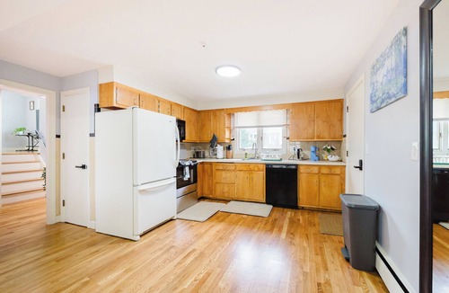 Randolph House | Pet-Friendly 4BR Single Home Easy Access I-93 w/Free Parking 17