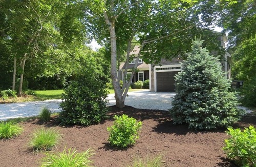 North Chatham House | Pet friendly! Beautiful decor and great outdoor entertaining space for the whole family.