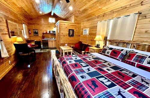 Thompson Falls Cabin | Pet-Friendly Cabin Rental for Two along River near Thompson Falls, Montana