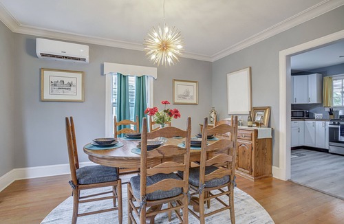 Cambridge House | Pet-Friendly Cambridge Home - Walk to River!