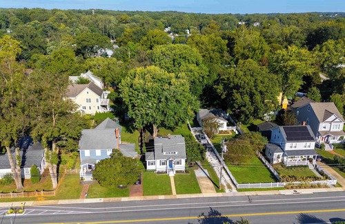 West Annapolis House | Pet-Friendly Cottage | Walk to USNA Stadium