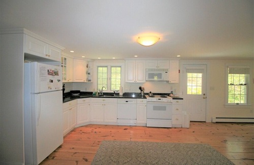 Eastham House | Pet Friendly Eastham Beach Haven - Spacious 3-Bedroom Retreat in the Heart of Eastham, MA