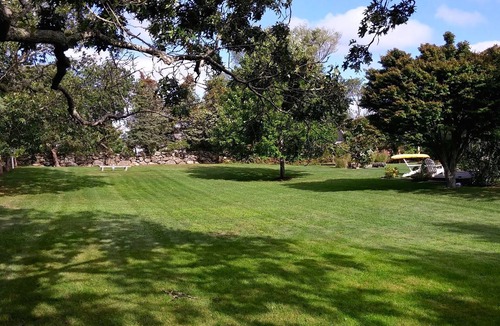 Chilmark House | Pet-Friendly Historic Chilmark House