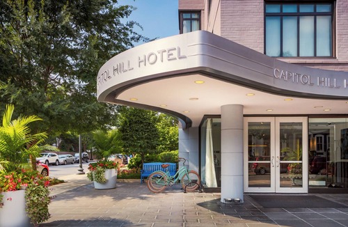 Capitol Hill Hotel | Pet Friendly King Stay! Gym Access | Near Museums & Cultural Landmarks