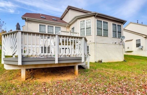 Seabrook House | Pet-Friendly Lanham Getaway w/Community Pool!