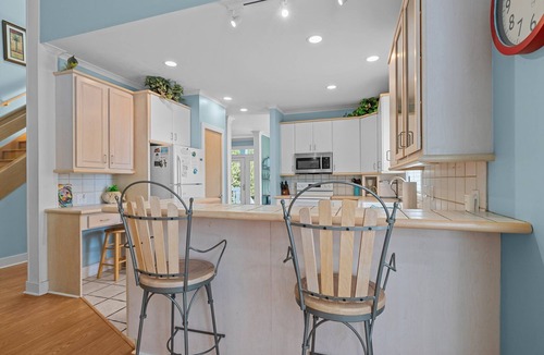 Emerald Isle House | Pet Friendly, Oceanside Interior Home Private Pool, Golf Cart, and Easy Access.