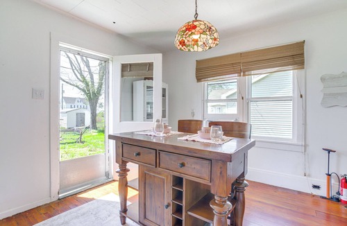 Ewell Cottage | Pet-friendly Smith Island Cottage w/Golf Cart!