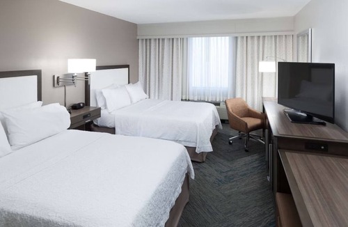 Downtown Fort Lauderdale Hotel | Pet-Friendly Stay | Outdoor Pool | Free Hot Breakfast | Parking Available