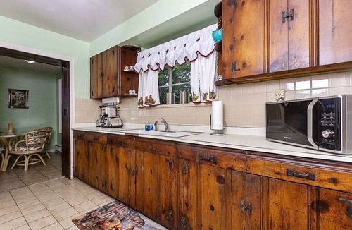 Willoughby Spit Cottage | Pet-Friendly Waterfront Cottage on the Chesapeake Bay, Virginia