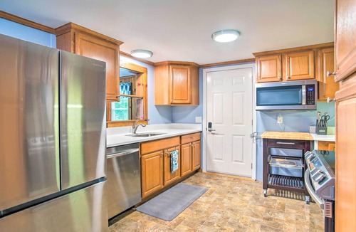 Dennis Port Cottage | Pet-friendly Yard! Fun Family Home in Cape Cod